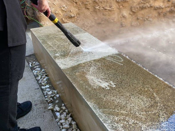 Best Commercial Building Pressure Washing  in Canfield, OH