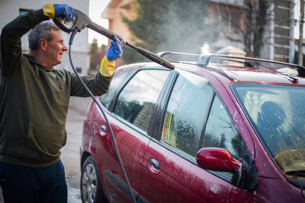 Best Garage Pressure Washing  in Canfield, OH